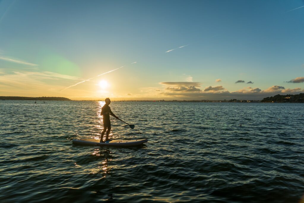 10 Paddle Boarding Tips for Beginners 